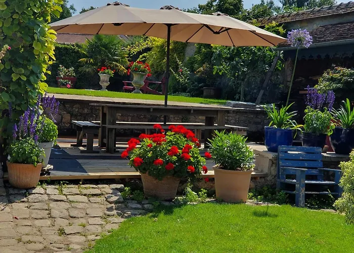 Les Glycines B&B Ury